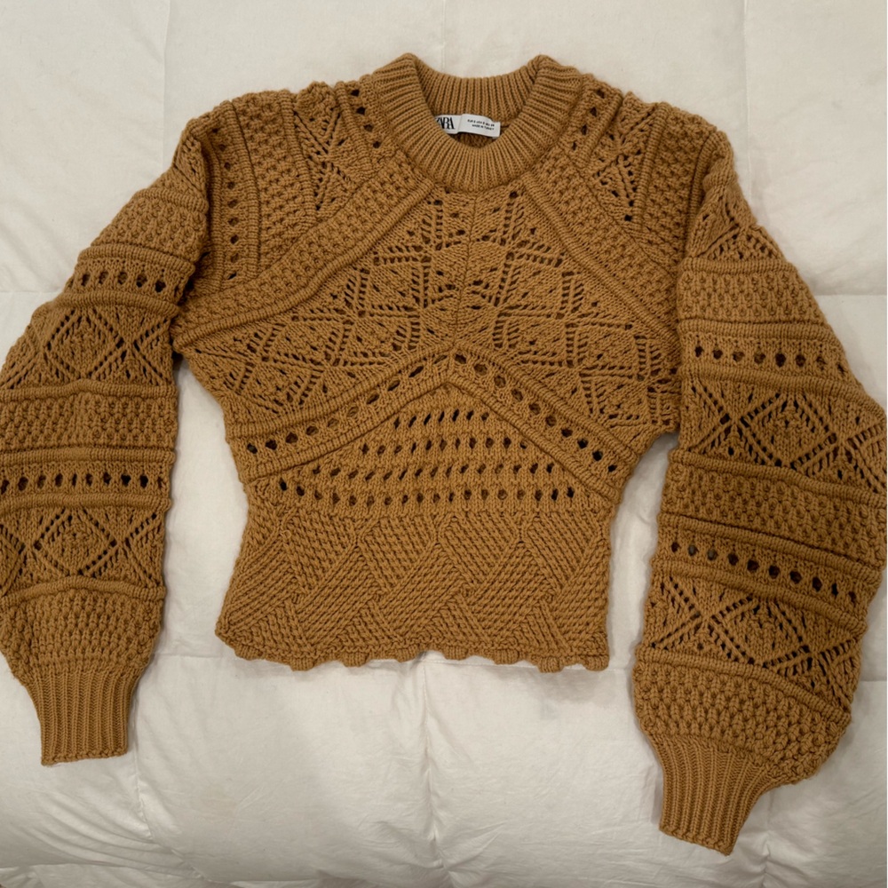 Zara Cropped Chunky Sweater, Size S